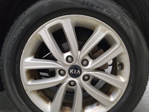 Used 2019 Kia Soul + FWD image 31