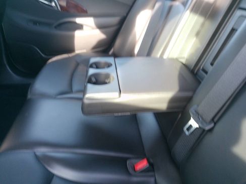 Used 2011 Buick LaCrosse CXL image 28