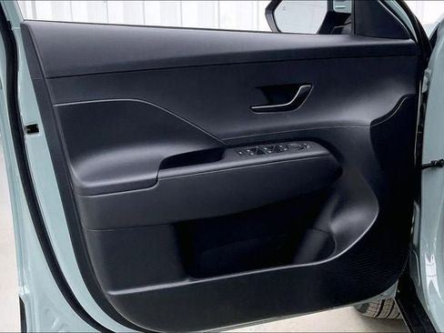 New 2026 Hyundai Kona SE image 10