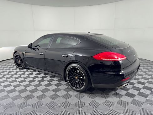 Used 2015 Porsche Panamera image 3