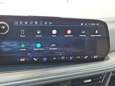 Used 2025 Chevrolet Suburban Z71 AWD/4WD image 50
