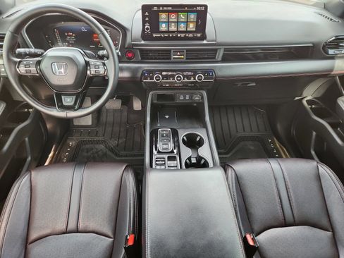 Used 2025 Honda Pilot Black Edition image 26