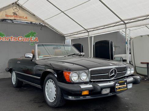 Used 1989 Mercedes-Benz 560 SL image 2