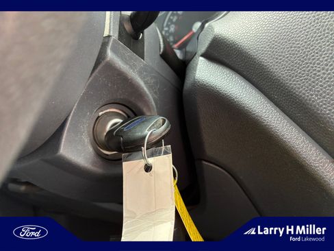 Used 2013 Ford Transit Connect XLT image 27