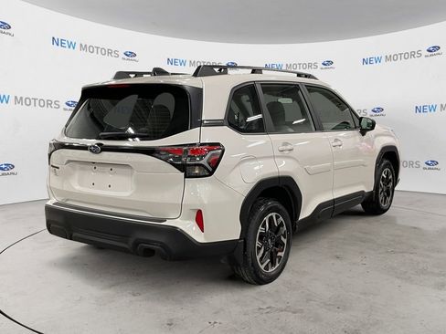 Used 2025 Subaru Forester image 7