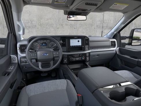 New 2025 Ford F350 XLT w/ Tremor Off-Road Package image 9