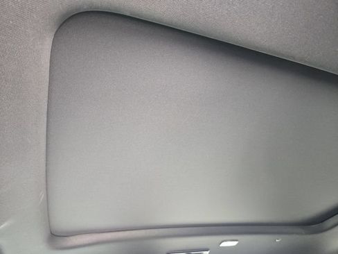 Used 2025 Chevrolet Traverse LT w/ Sun and Wheel Package FWD image 25