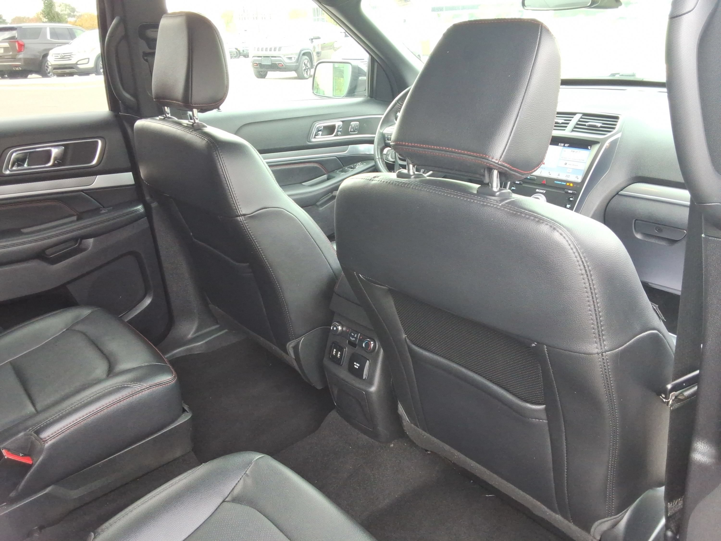 Used 2019 Ford Explorer Sport w/ Equipment Group 401A AWD/4WD image 34
