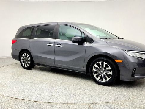 Used 2023 Honda Odyssey EX-L image 3