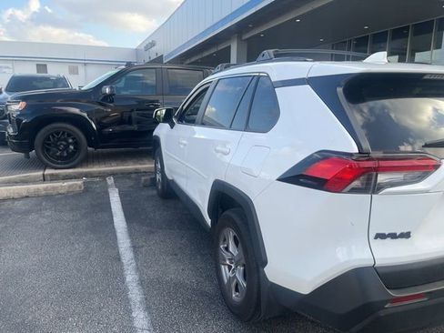 Used 2025 Toyota RAV4 XLE image 3