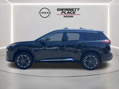 Certified 2025 Nissan Rogue Platinum FWD image 26