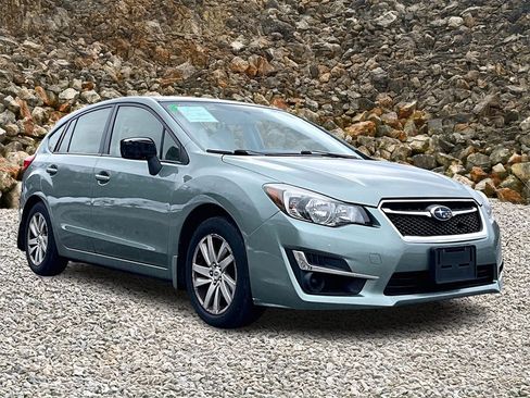 Used 2016 Subaru Impreza 2.0i Premium image 9