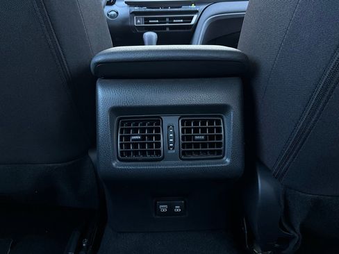 Used 2025 Toyota Camry LE image 12