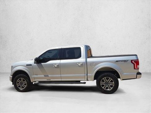 Used 2017 Ford F150 XLT w/ Equipment Group 302A Luxury AWD/4WD image 9