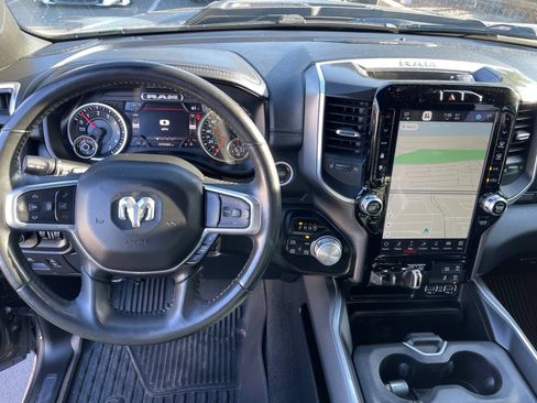 Used 2022 RAM 1500 Laramie AWD/4WD image 7