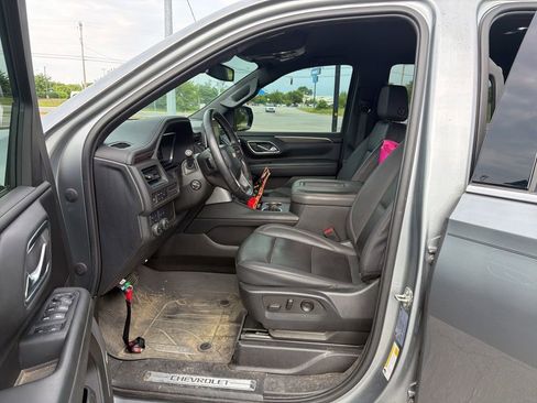 Used 2023 Chevrolet Tahoe LT w/ Luxury Package AWD/4WD image 6