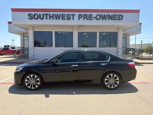 Used 2015 Honda Accord Sport image 8