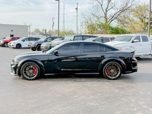 Used 2022 Dodge Charger SRT Hellcat w/ Carbon/Suede Interior Package image 18