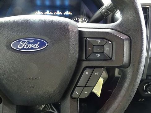 Used 2019 Ford F150 XLT image 23