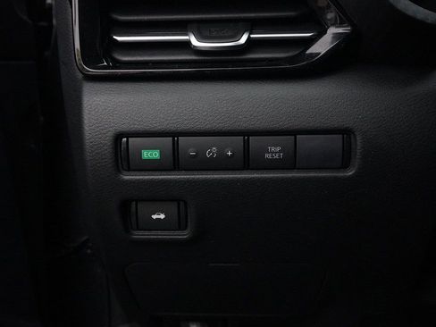 Used 2020 Nissan Sentra SV image 27