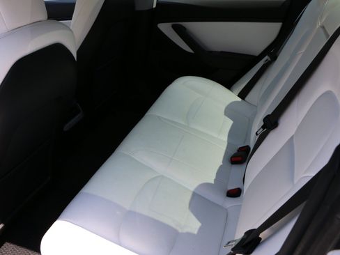 Used 2020 Tesla Model 3 Performance AWD/4WD image 22