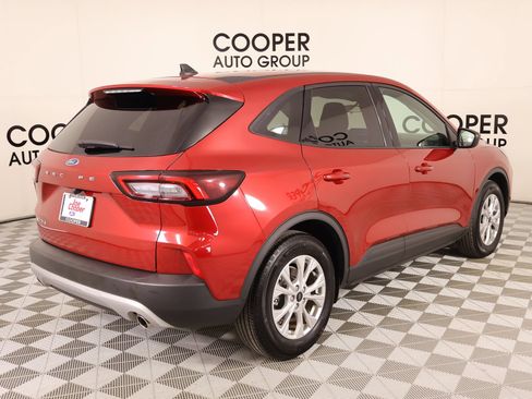 Used 2025 Ford Escape Active w/ Cold Weather Package FWD image 20
