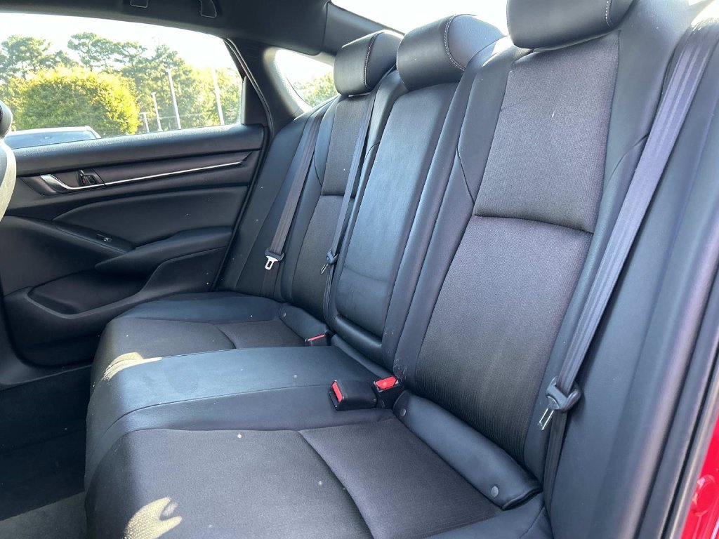 Used 2019 Honda Accord Sport image 12
