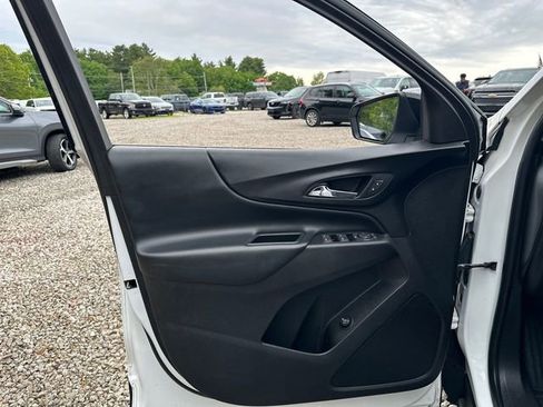 Used 2018 Chevrolet Equinox LT w/ Redline Edition AWD/4WD image 24