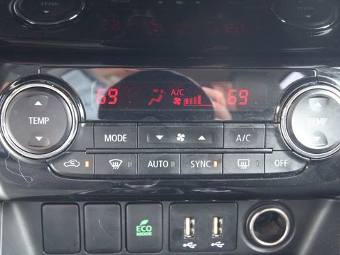 Used 2024 Mitsubishi Eclipse Cross SE AWD/4WD image 28