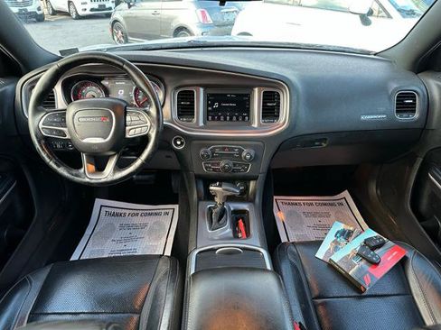 Used 2020 Dodge Charger SXT w/ Leather Interior Group RWD image 19
