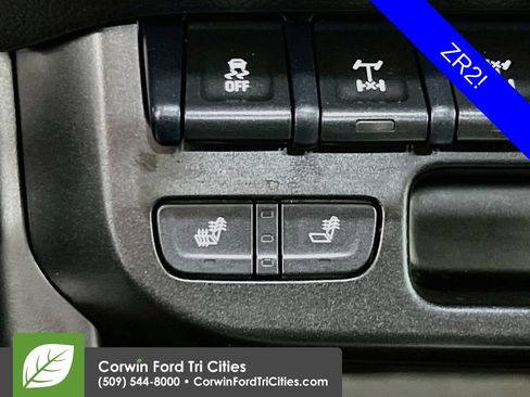 Used 2021 Chevrolet Colorado ZR2 AWD/4WD image 23