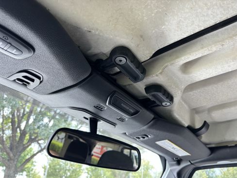 Used 2019 Jeep Wrangler Unlimited Sahara AWD/4WD image 27