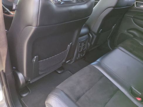 Used 2020 Jeep Grand Cherokee Altitude image 19