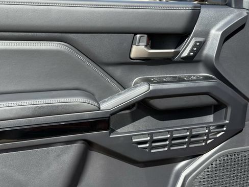 New 2026 Toyota 4Runner Limited AWD/4WD image 29