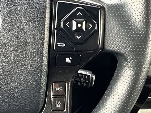 Used 2024 Toyota 4Runner TRD Off-Road AWD/4WD image 19