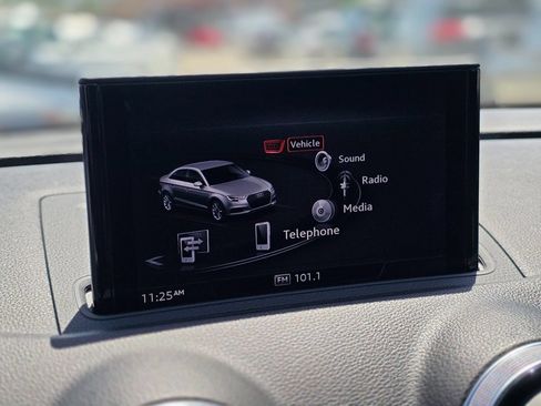 Used 2018 Audi A3 2.0T Premium FWD image 34