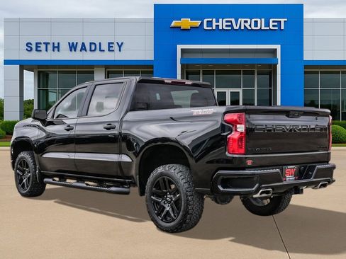 Used 2024 Chevrolet Silverado 1500 Custom Trail Boss w/ LPO, Dark Essentials Package image 5