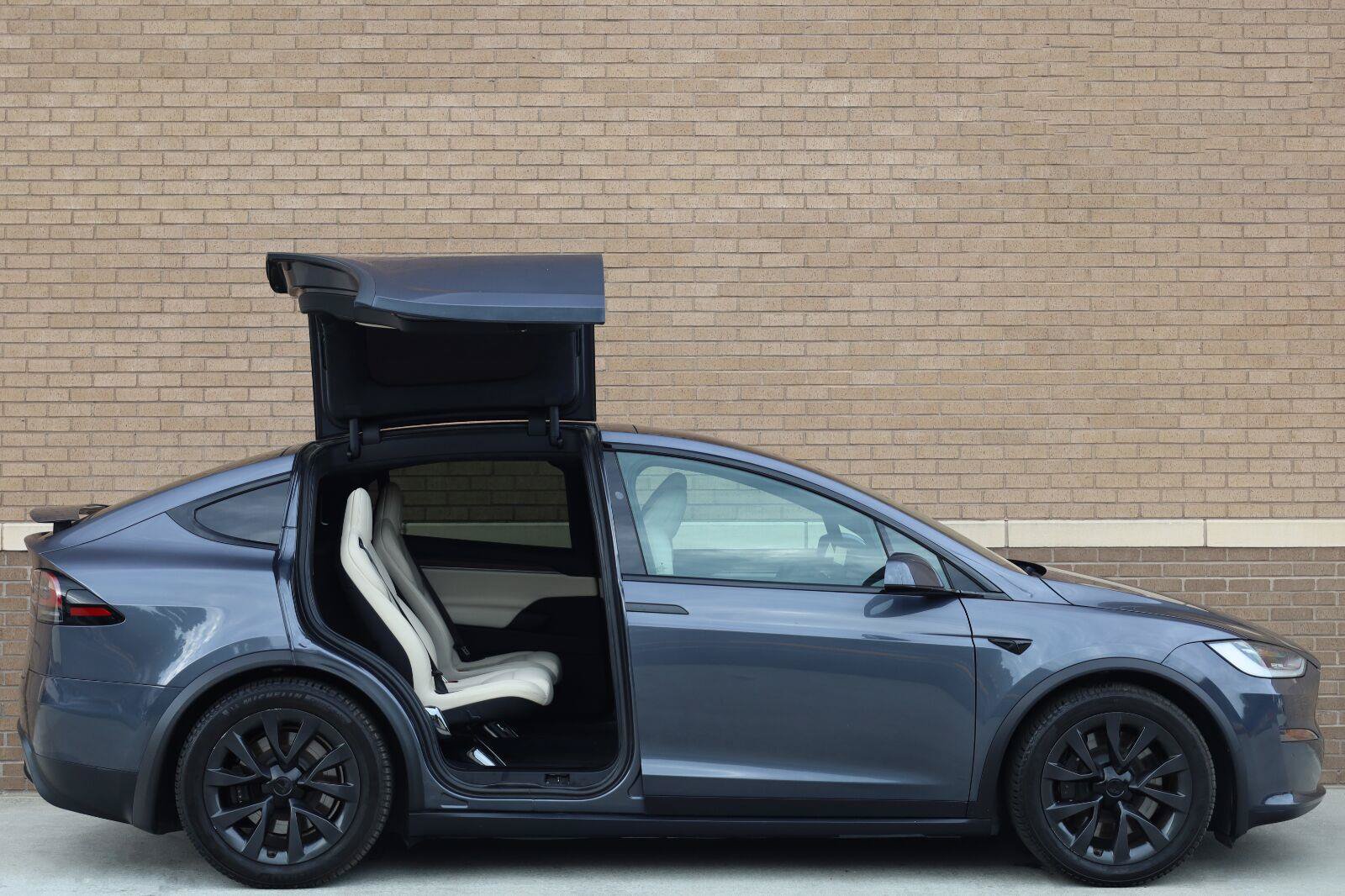 Used 2023 Tesla Model X AWD/4WD image 6