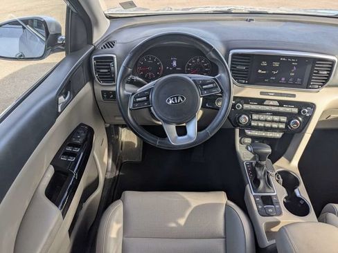 Used 2021 Kia Sportage EX w/ EX Technology Package FWD image 17