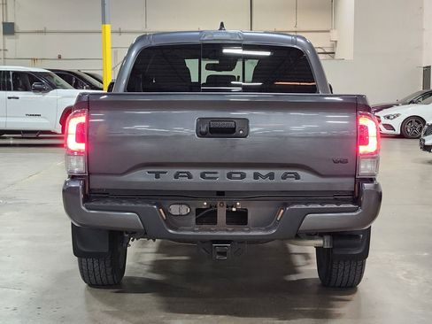 Used 2023 Toyota Tacoma TRD Sport image 10