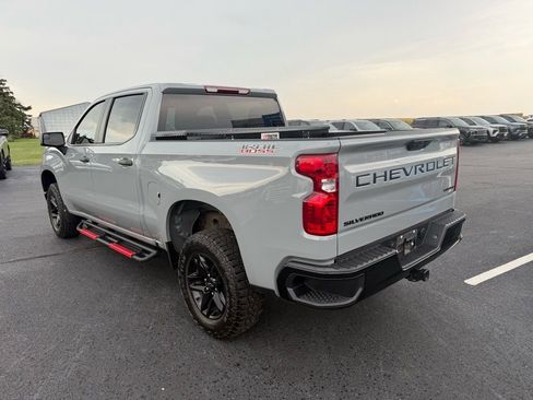 Used 2024 Chevrolet Silverado 1500 Custom Trail Boss w/ LPO, Dark Essentials Package image 3