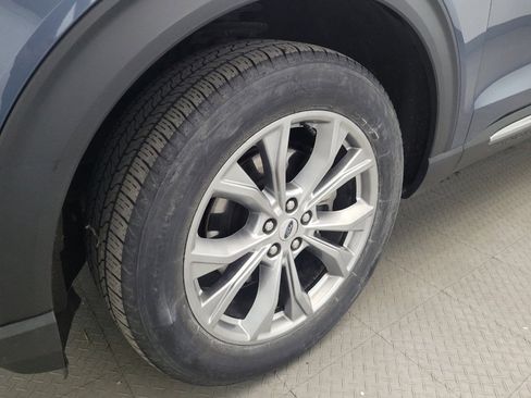 Used 2021 Ford Explorer XLT w/ Equipment Group 202A AWD/4WD image 31