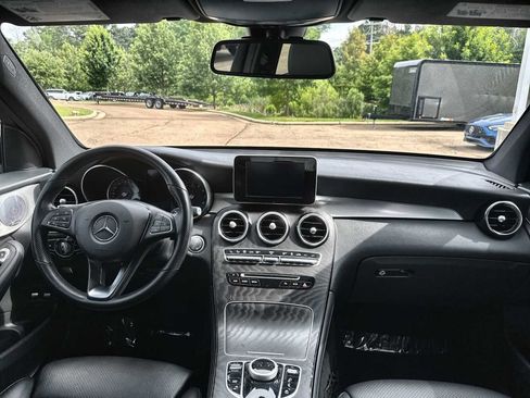 Used 2019 Mercedes-Benz GLC 350e 4MATIC image 20