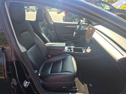 Used 2022 Tesla Model 3 Long Range AWD/4WD image 7