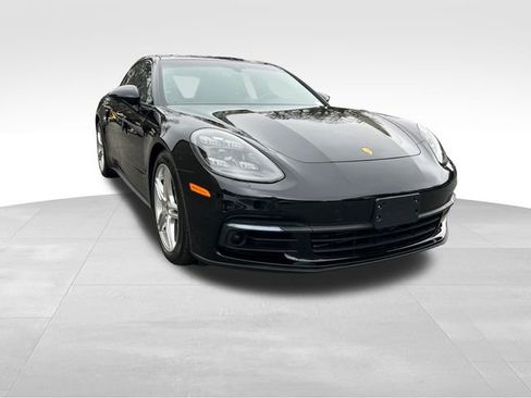 Used 2019 Porsche Panamera image 7