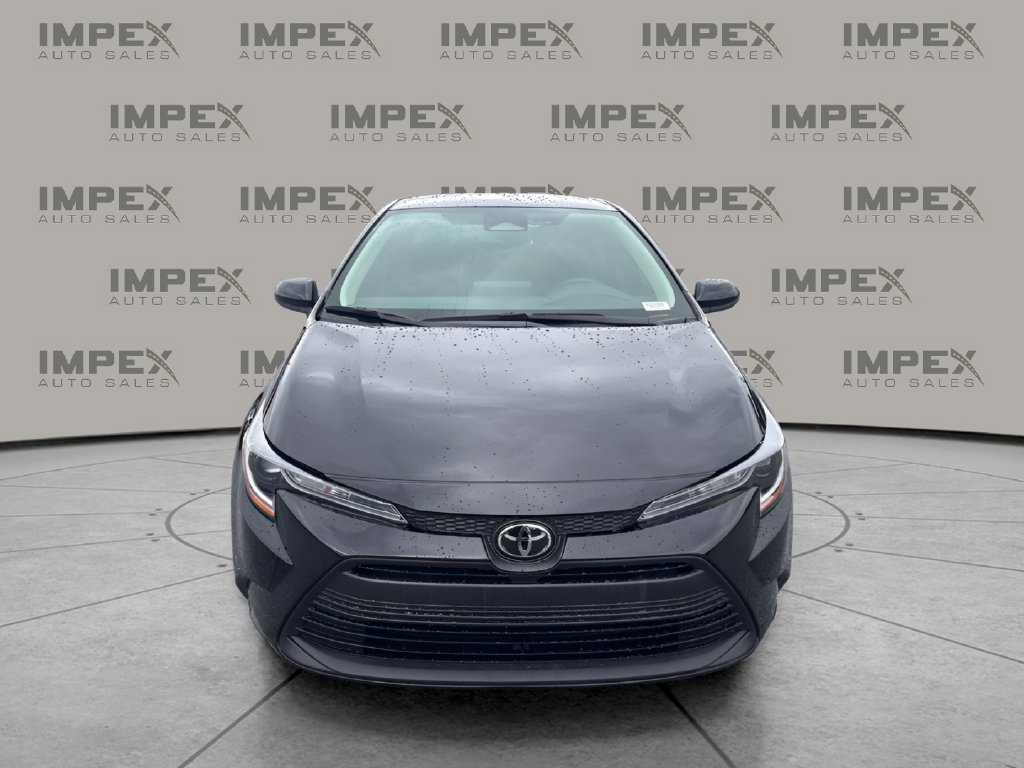 Used 2024 Toyota Corolla LE FWD image 9