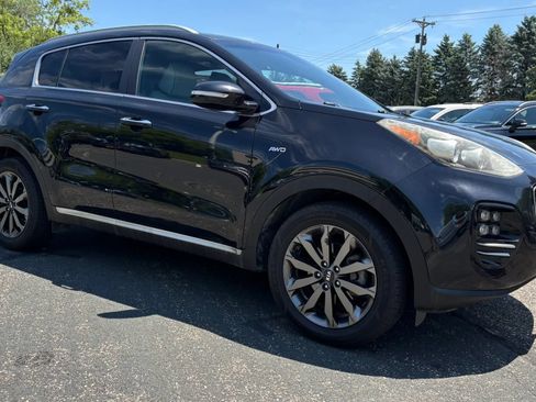 Used 2018 Kia Sportage EX w/ EX Sport Appearance Package AWD/4WD image 14