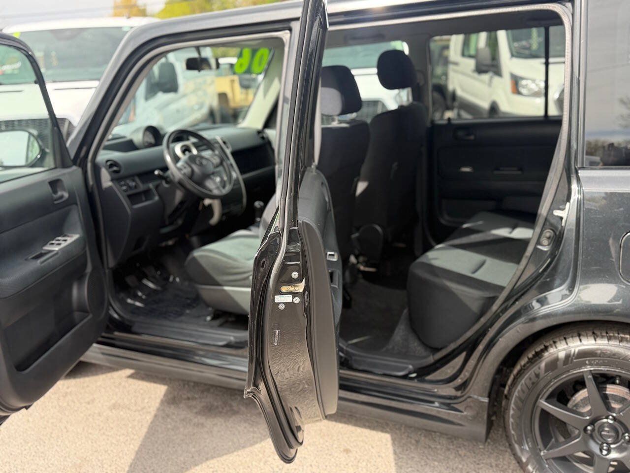 Used 2006 Scion xB FWD image 79