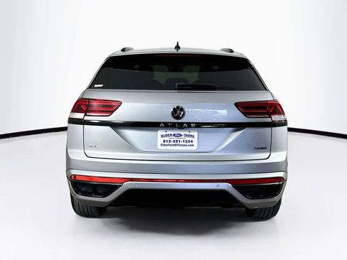Used 2023 Volkswagen Atlas Cross Sport SEL R-Line AWD/4WD image 5