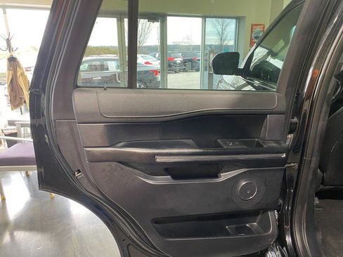 Used 2021 Ford Expedition XLT image 20